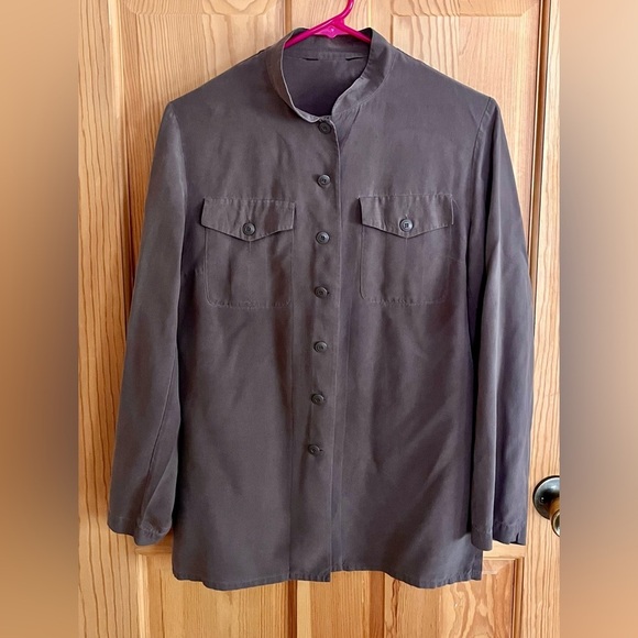 Dark Gray Button-Up Jacket Shirt Pockets Side Slits Muted Color Soft Well Made - Picture 4 of 11